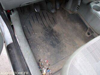 2006-renault-kangoo-1438522-46356292