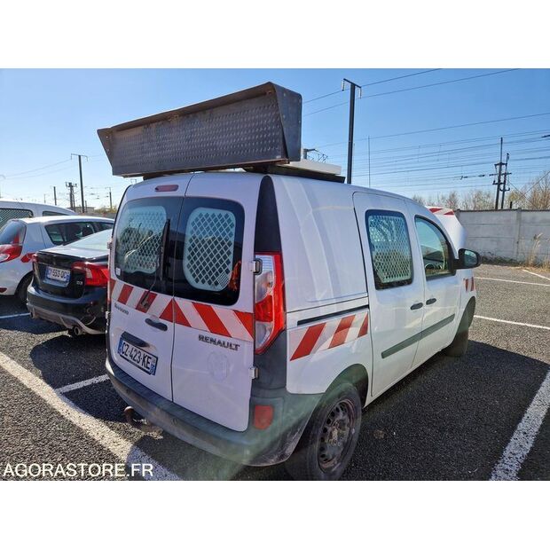 2013 رينو Kangoo-46356416