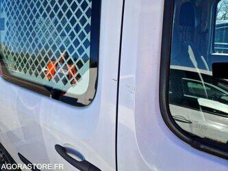 2013-renault-kangoo-1438525-46356422