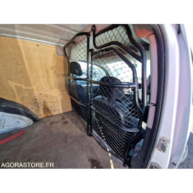 2013 رينو Kangoo-46356425