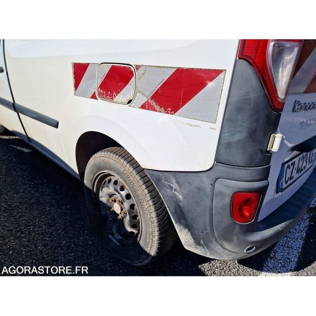 2013 رينو Kangoo-46356428