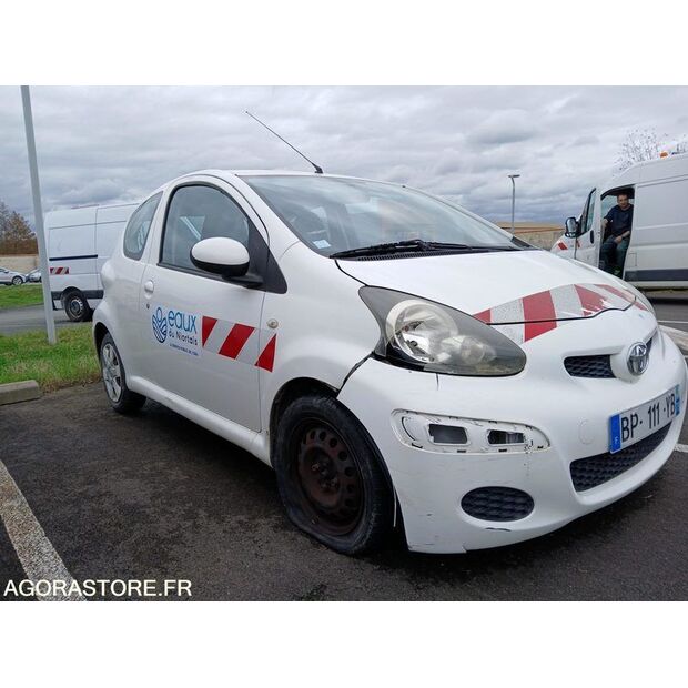 2011 Toyota AYGO-46356443