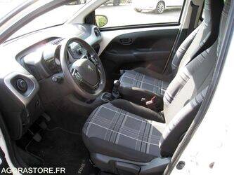 2018-peugeot-108-46356538