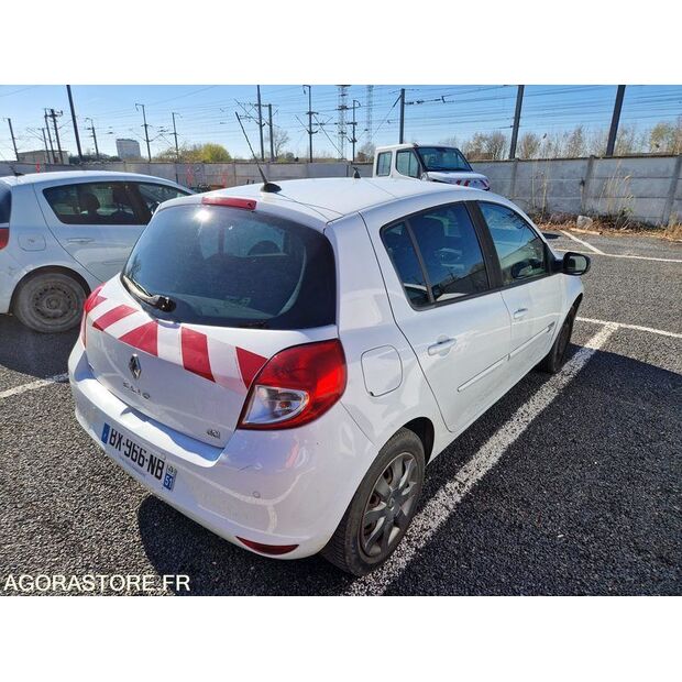 2011 رينو Clio-46356560