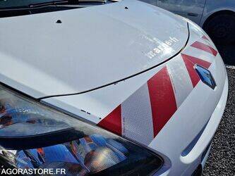 2011-renault-clio-1438530-46356569