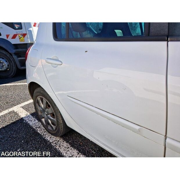 2011 رينو Clio-46356571