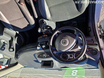 2011-renault-clio-1438530-46356584