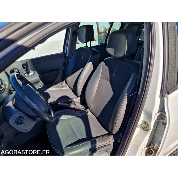 2011 رينو Clio-46356585