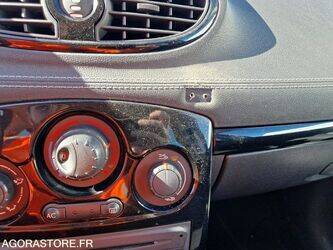 2011-renault-clio-1438530-46356591