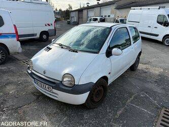 2002-renault-twingo-1438533-46356649