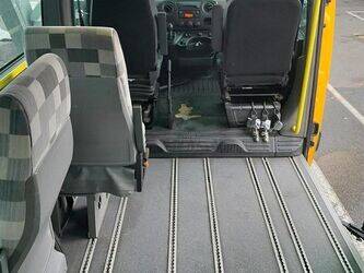 2014-renault-master-1438535-46356677