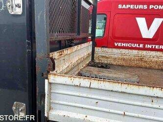 2010-renault-master-1438538-46356719