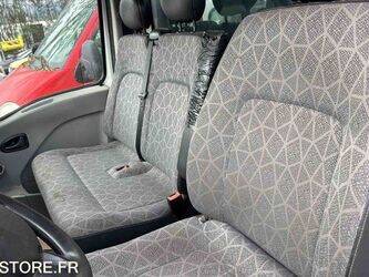 2010-renault-master-1438538-46356723