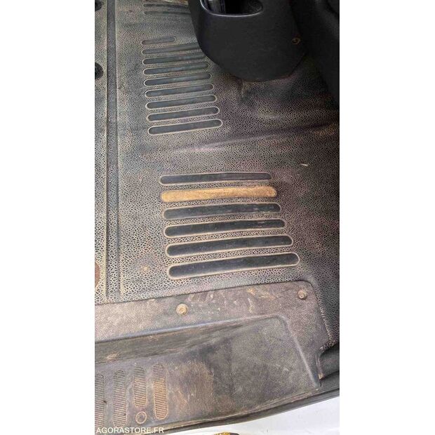 2013 رينو Master-46356732