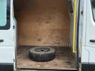 2013-renault-master-1438539-46356733