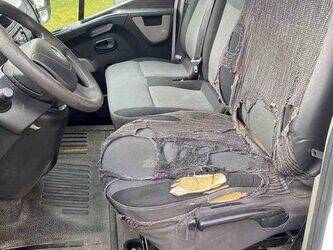 2013-renault-master-1438539-46356746