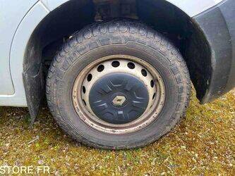 2013-renault-master-1438539-46356752