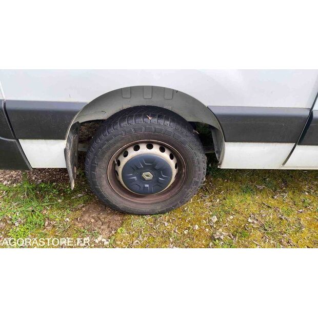 2013 رينو Master-46356753