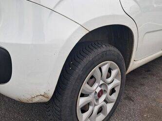 2018-fiat-panda-1438544-46356809