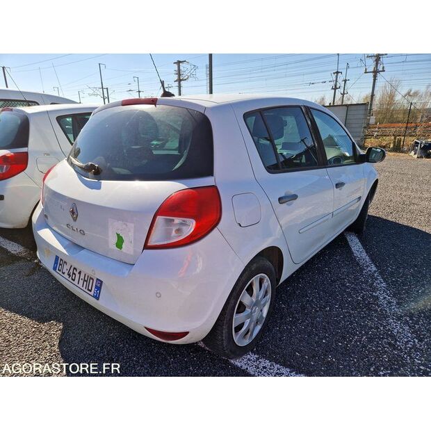 2010 Renault Clio-46356878