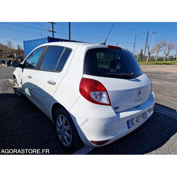 2010 Renault Clio-46356879