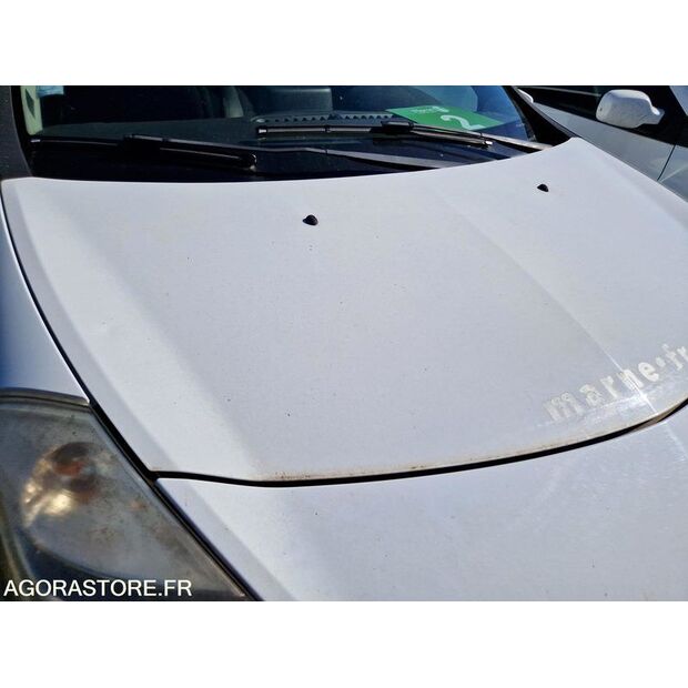 2010 Renault Clio-46356883