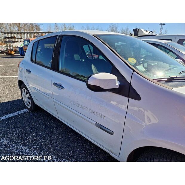 2010 Renault Clio-46356886