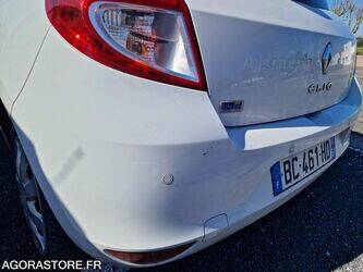 2010-renault-clio-1438552-46356892