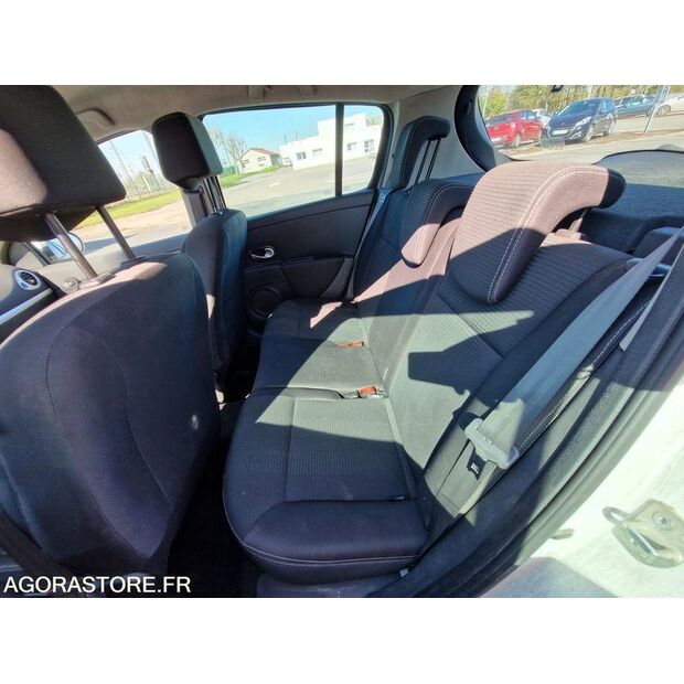 2010 Renault Clio-46356894