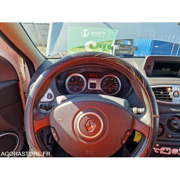 2010 Renault Clio-46356901