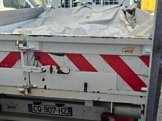 2013-renault-master-1438553-46356905