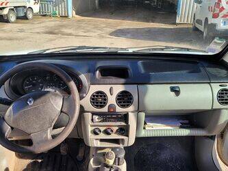 2003-renault-kangoo-1438560-46357007