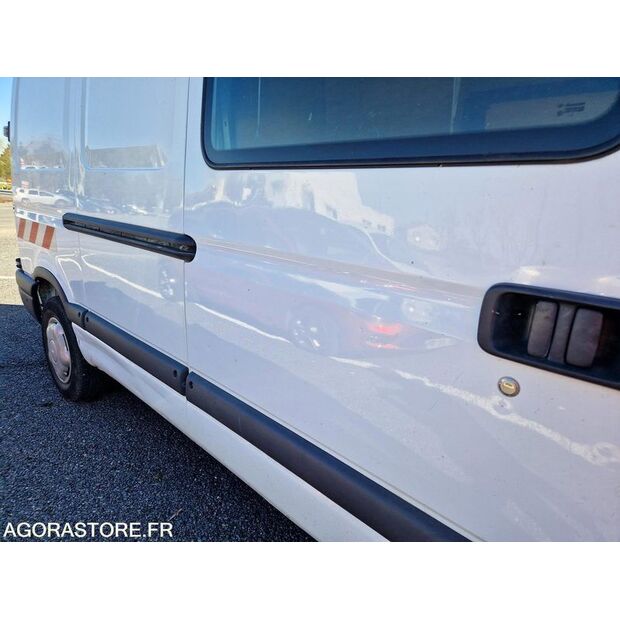 2009 Renault Master-46357043