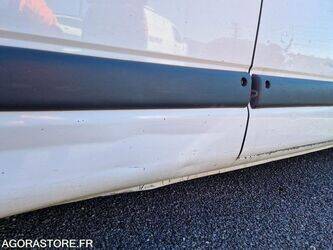 2009-renault-master-1438562-46357048