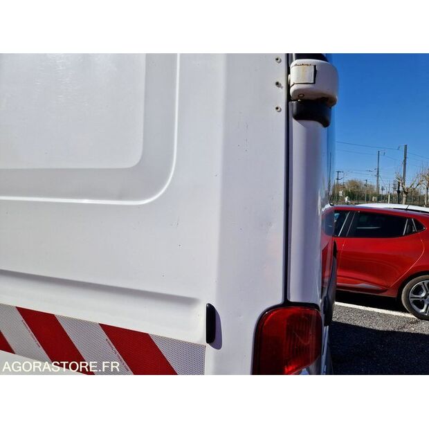 2009 Renault Master-46357070