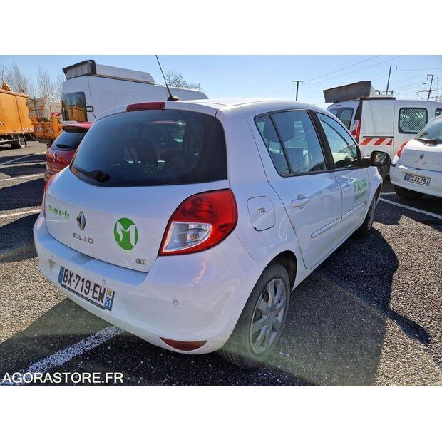 2011 Renault Clio-46357101