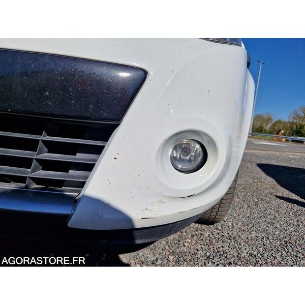 2011 Renault Clio-46357103