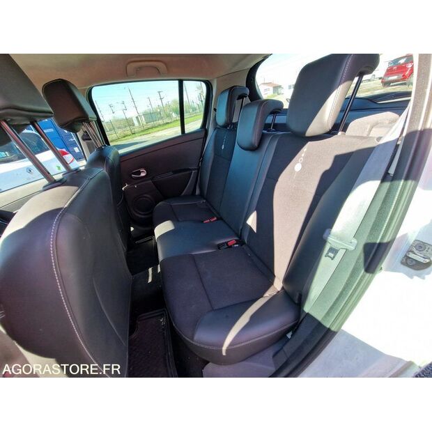 2011 Renault Clio-46357123