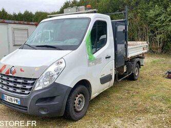 2012-renault-master-1438566-46357130