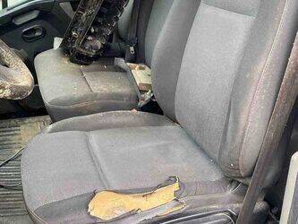 2012-renault-master-1438566-46357145