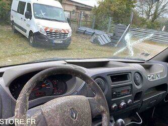 2012-renault-master-1438566-46357148