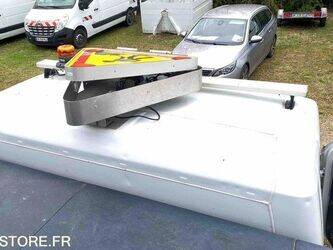 2012-renault-master-1438566-46357150