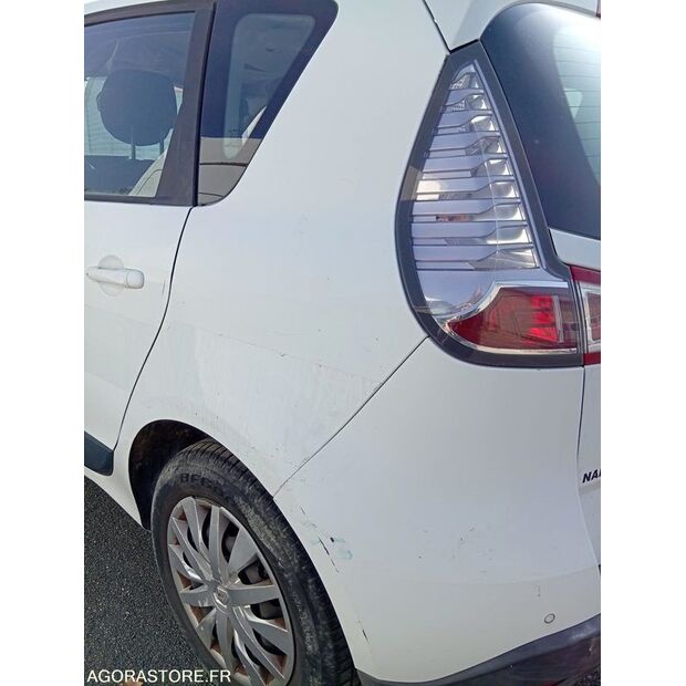 2010 Renault Megane-46357164