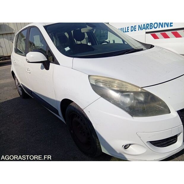 2010 Renault Megane-46357168