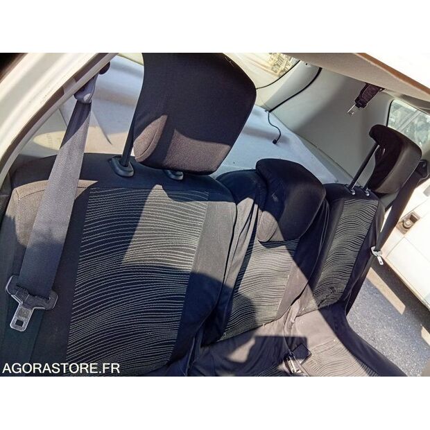 2010 Renault Megane-46357174