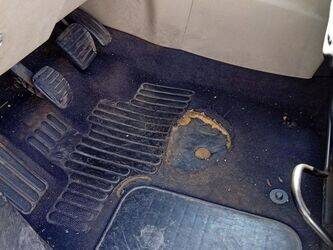 2010-renault-megane-1438567-46357186