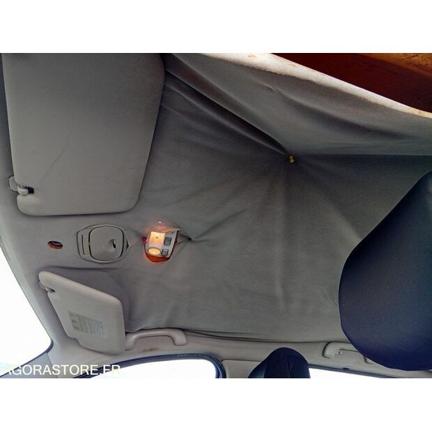 2010 Renault Megane-46357189