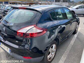 2014-renault-megane-1438568-46357193