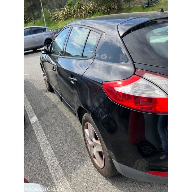 2014 رينو Megane-46357194