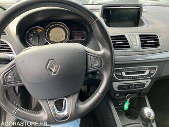 2014-renault-megane-1438568-46357197